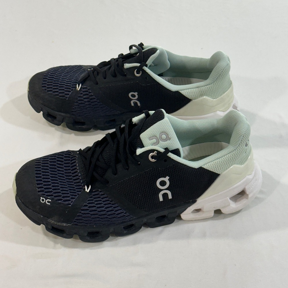 On Cloudflyer Womens 9 Running Shoes Black Mint Green Mesh Sneakers 21.99627